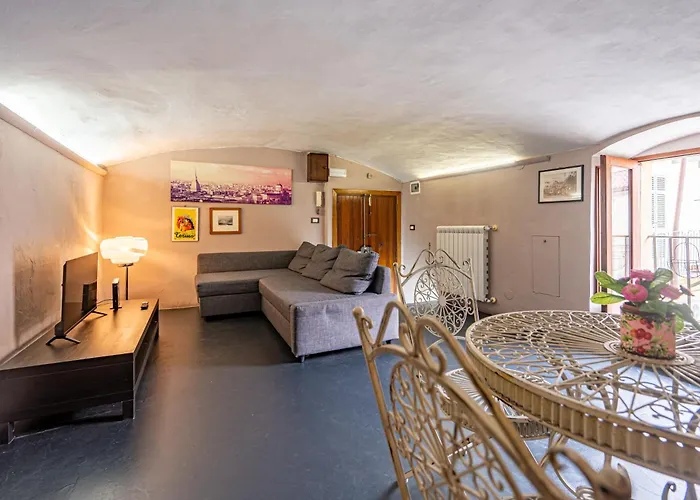 Loft Verga, Cuore E Stile In Centro A Torino